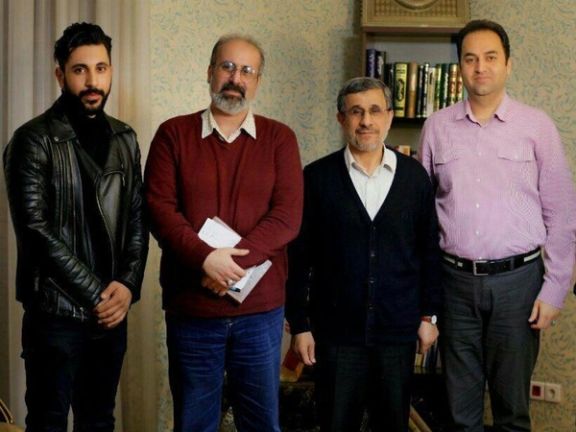 Abdolreza Davari (2nd left) and former President Mahmoud Ahmadinejad (3rd left)