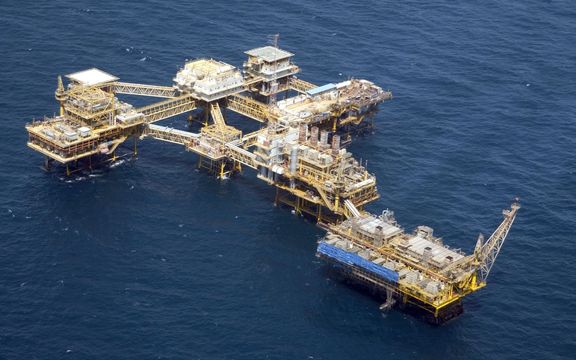 Iran shields its oil exports as Hormuz flows falter