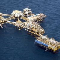 Iran shields its oil exports as Hormuz flows falter