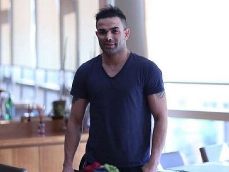 وحید خزایی در زندان اوین مورد ضربوشتم قرار گرفت