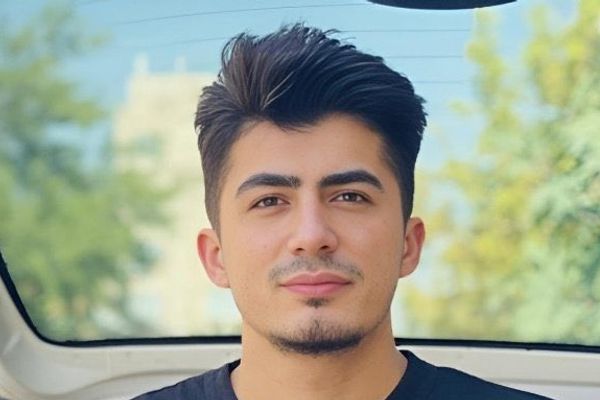 قوه قضاییه جمهوری اسلامی حکم اعدام محراب عبداللهزاده، زندانی سیاسی را اجرا کرد
