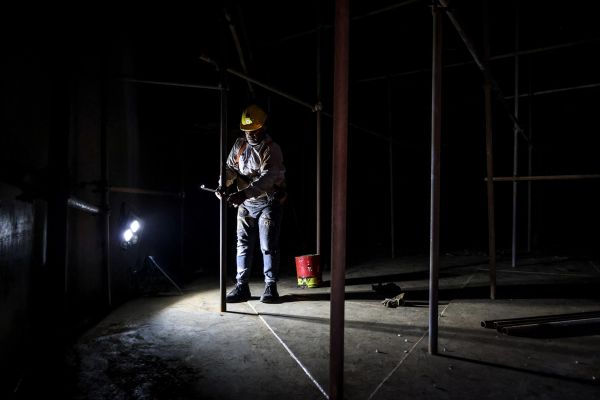 A tough economic year risks turning into disaster for Iran