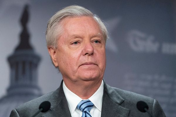 السيناتور غراهام: عندما يقول ترامب للإيرانيين إن المساعدة قادمة قريبًا، فهو جاد تمامًا