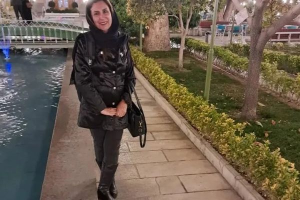 بیش از ۴۰۰ زن سرشناس جهان و کارشناسان سازمان ملل خواستار توقف اعدام زهرا شهباز طبری شدند