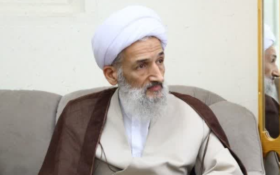 ممثل خامنئي: على الطلاب أن يصبحوا في المستقبل مثل سليماني ونصرالله