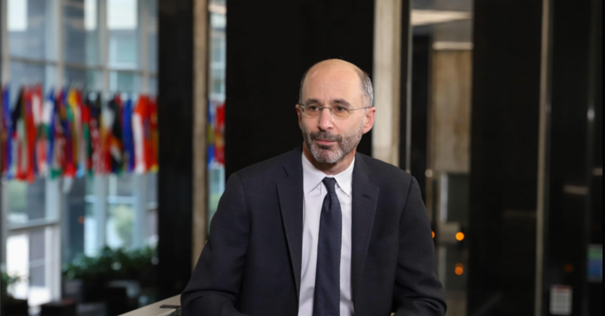 استقبال نماینده آمریکا در امور ایران از اقدام واتس‌اپ برای برقراری ارتباط ایرانیان با جهان