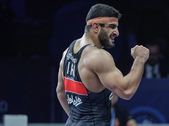 واکنش قهرمان کشتی جهان به پاداش فوتبالیستها؛ما فرزند ناخوانده وزارت ورزش هستیم