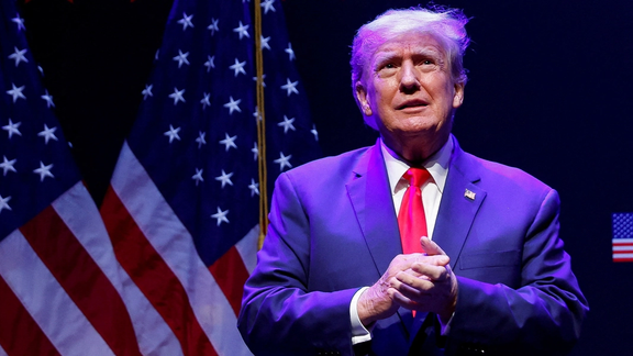 دونالد ترامپ فرمانی اجرایی را در زمینه انحلال وزارت آموزش آمریکا امضا کرد