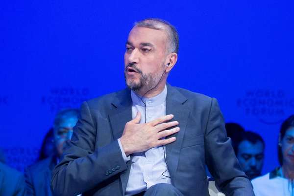 Foreign Minister Claims Iran ‘Completely Safe’ For Tourists