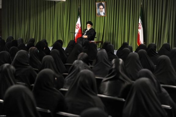 تلاش ۴۵ ساله صاحبان قدرت برای ایجاد حکومت دینی با محوریت ولایت فقیه ناکام مانده