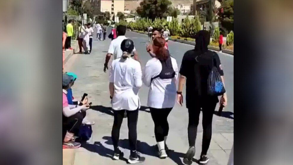 حضور بدون حجاب اجباری زنان در ماراتن شیراز؛ رییس فدراسیون دو و میدانی کناره‌گیری کرد