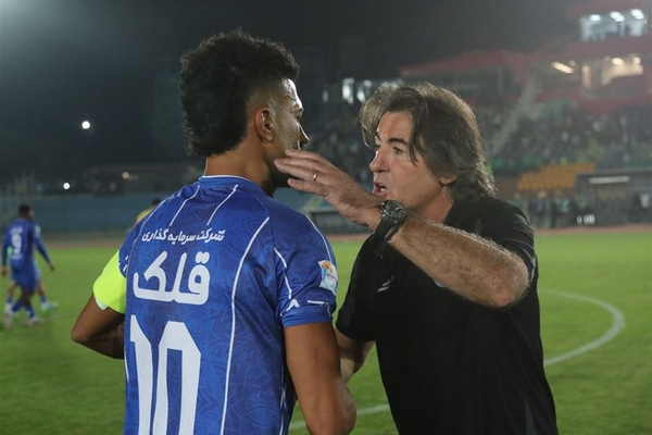 در آستانه بازی مرگ و زندگی؛ ساپینتو برای دومین بار رامین رضاییان را از استقلال اخراج کرد