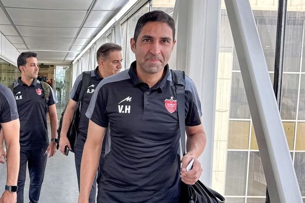 وحید هاشمیان: چهار برد متوالی سپاهان برابر پرسپولیس؟ به خاطرات جام نمیدهند