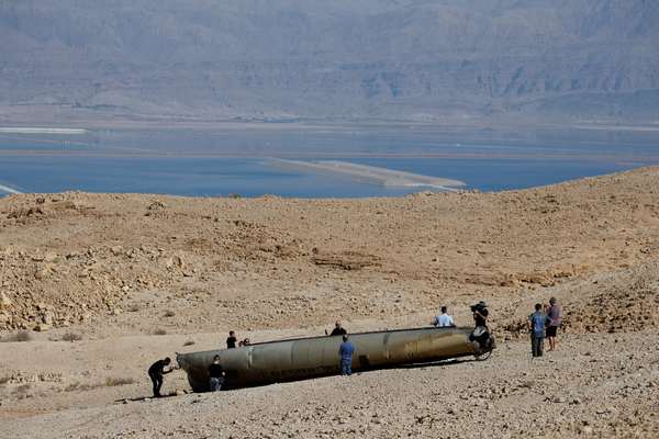 Asharq Al-Awsat: Tehran tells Israel it won't respond to a limited attack