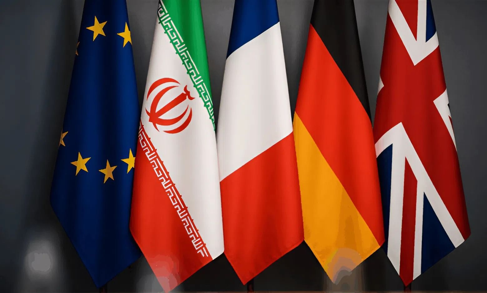 قادة الترويكا الأوروبية: الالتزام بالعقوبات المعاد تفعيلها ضد إيران ضرورة دولية