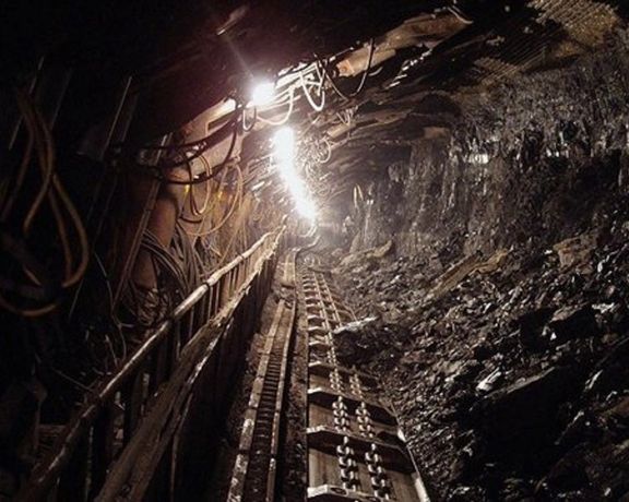 در پی ریزش معدن خاکنسوز نیلچیان در شهرستان اردل دو کارگر جان باختند