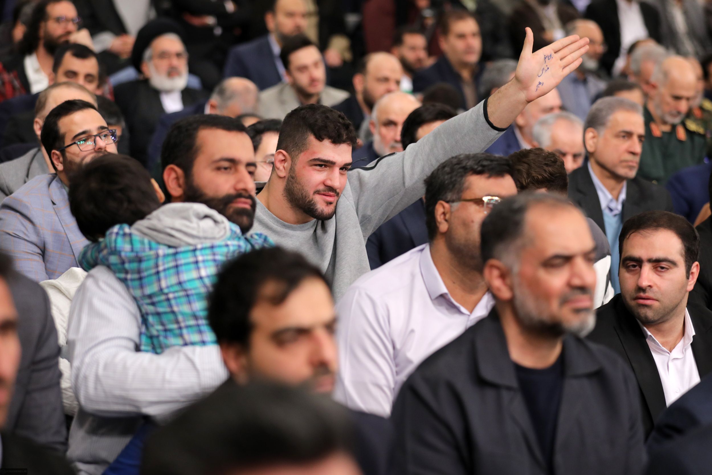 تمسخر امیررضا معصومی توسط خبرگزاری سپاه به‌دلیل تلاش قانونی برای دریافت تابعیت