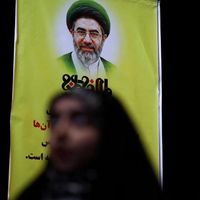 والاستریت ژورنال: غیبت طولانی مجتبی خامنهای به اختلاف در میان حامیان حکومت دامن زده است