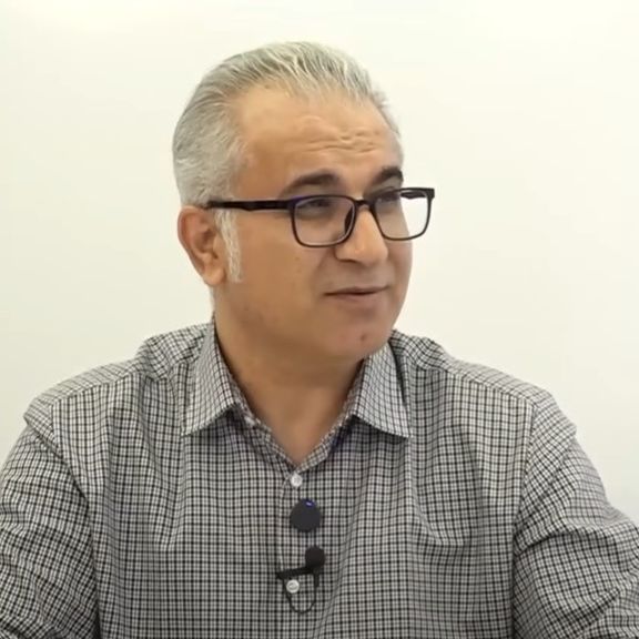 نامه مهرآیین به حاکمان جمهوری اسلامی: تداوم حضور شما در سیاست مایه ننگ خرد و اخلاق است