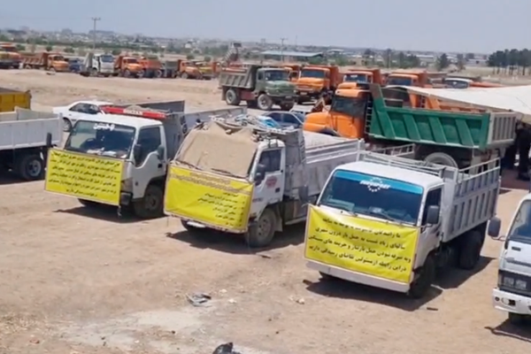 Truckers' strike persists as Tehran's steps up arrests
