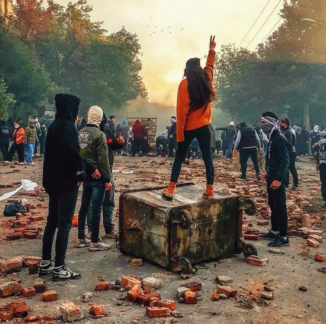 برگزاری تجمعات انقلابی و شعاردهی در شهرهای مختلف ایران و ادامه انتشار فراخوان‌های اعتراضی