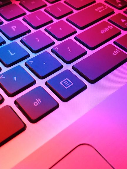 معاون وزارت ورزش و جوانان: نظارتی بر سایتها و کانالهای همسریابی وجود ندارد