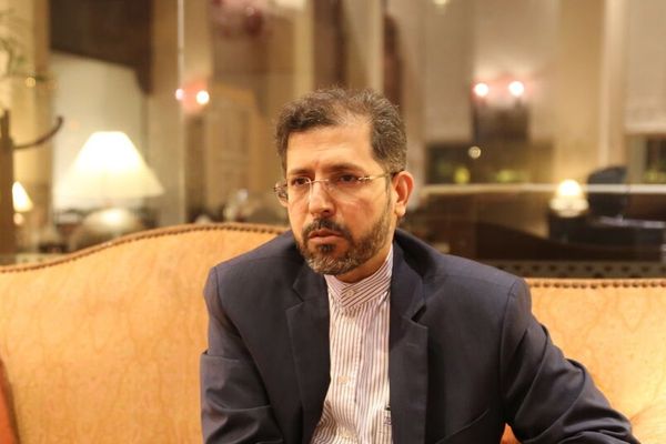 معاون وزارت خارجه: دیشب در آستانه پاسخ به نقض آتشبس بودیم که پاکستان مداخله کرد