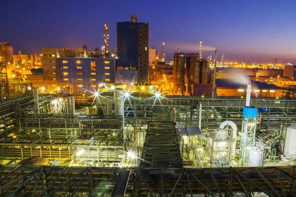 Bipartisan bill aims to expand sanctions on Iran’s energy sector
