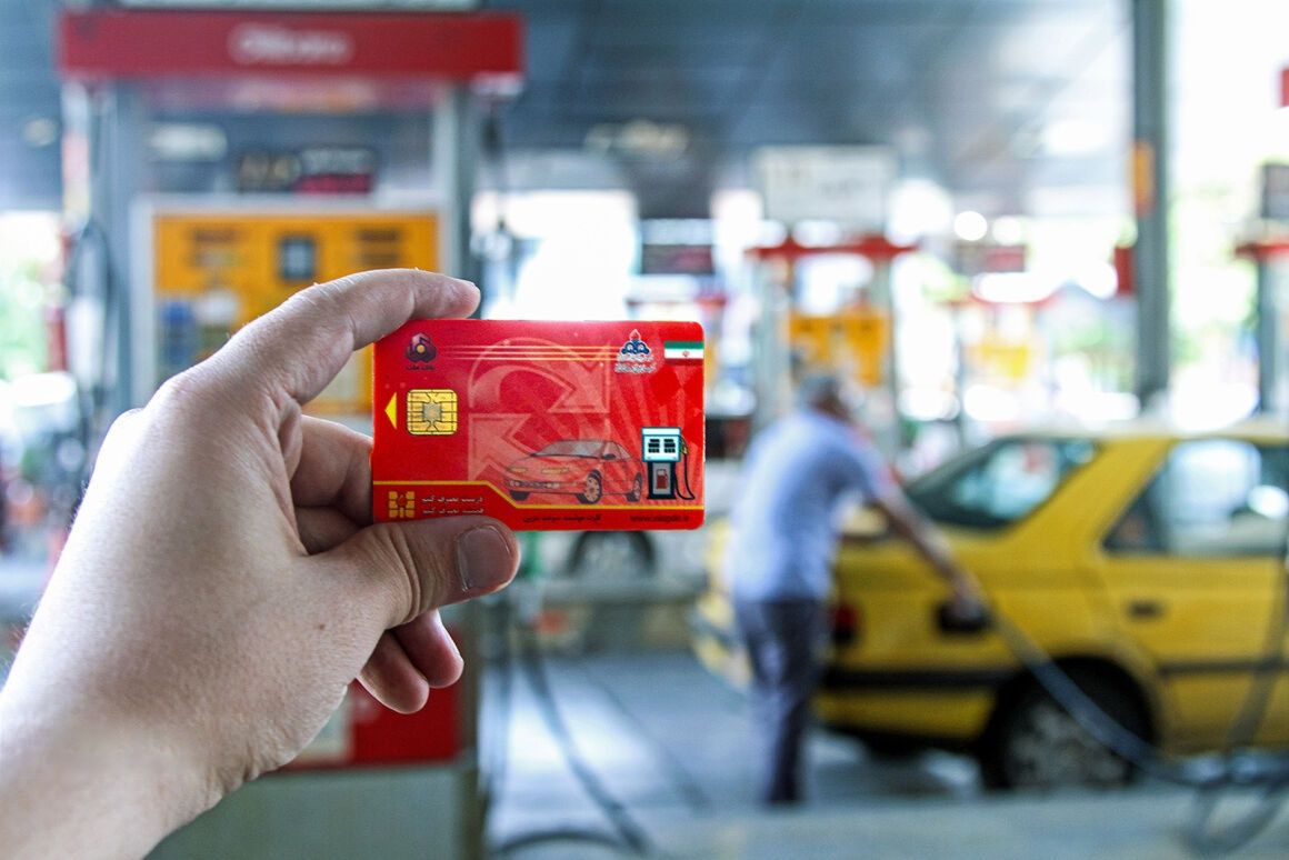 شرکت ملی پخش فرآورده‌های نفتی وجود «کارت‌ سوخت سفید» را تکذیب کرد