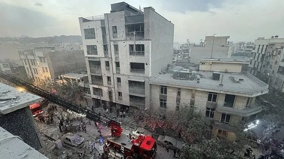 "رويترز": مئات الأميركيين غادروا إيران عبر الحدود البرية وبعضهم تعرض للاعتقالات