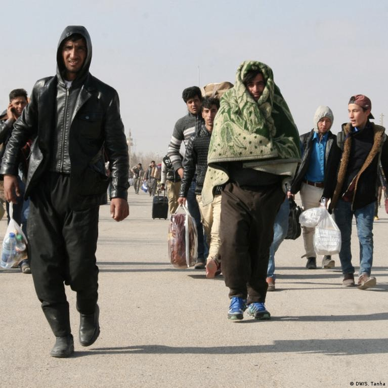  استانداری کرمانشاه: ورود اتباع افغانستان به ۱۶ استان کشور ممنوع است