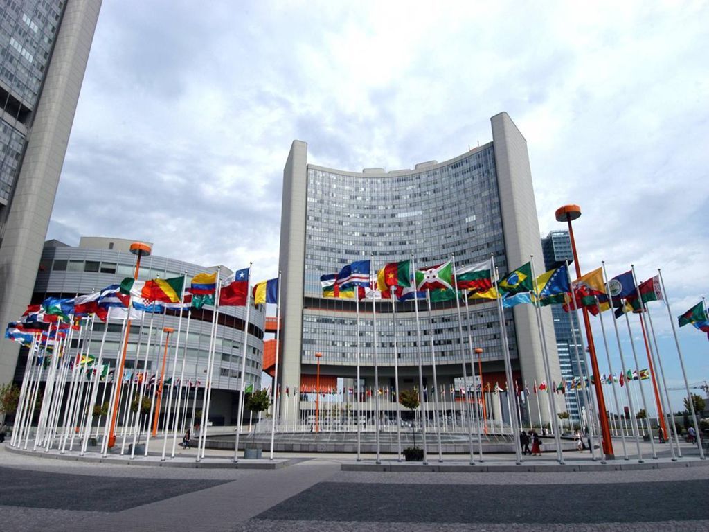 US Warns Iran Of Extraordinary IAEA Meeting If It Fails To Cooperate