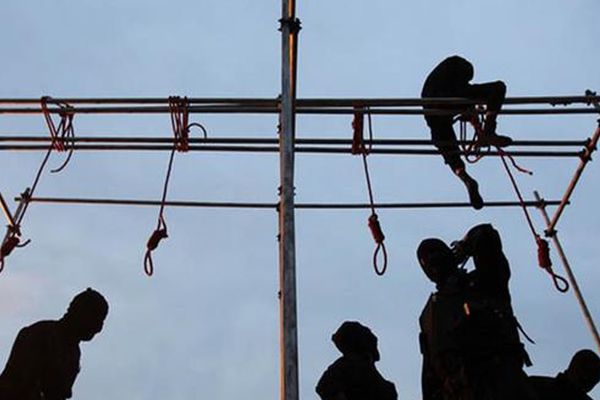 عفو بینالملل در مورد خطر اعدام ۳۰ معترض در ایران از جمله چند کودک هشدار داد