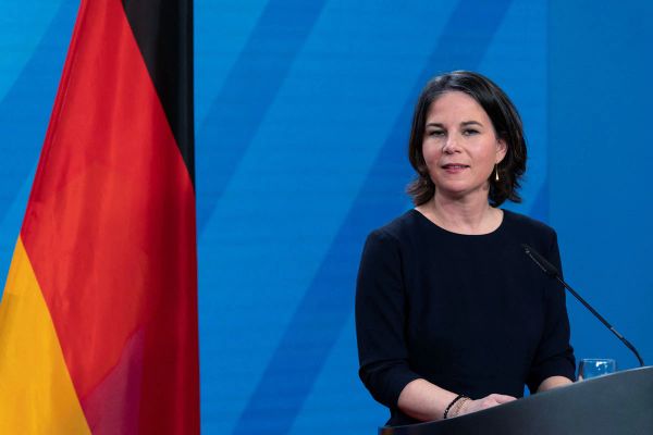 German FM Discusses Hostages With Iranian Counterpart