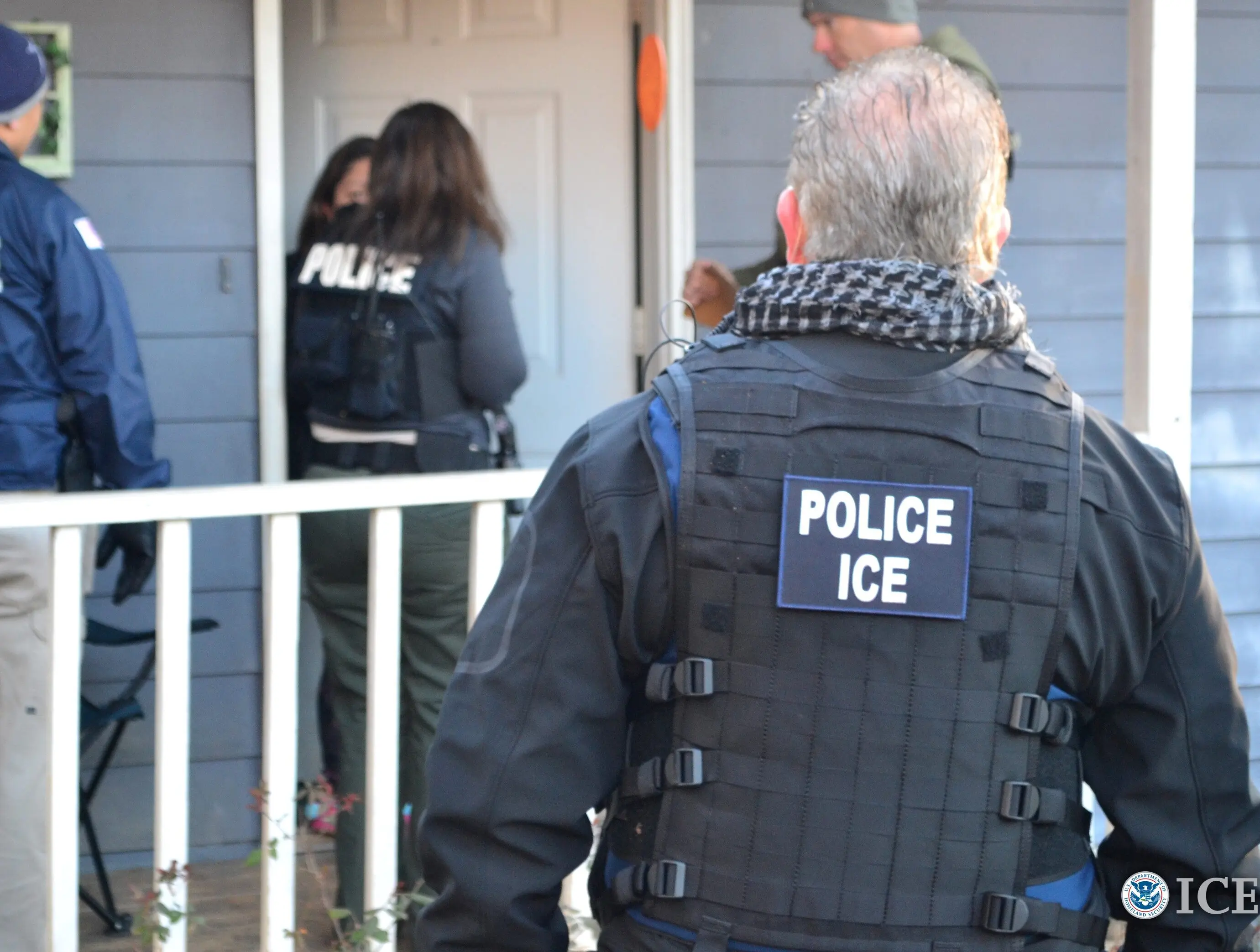 یک وکیل مهاجرت: آمریکا دو شهروند ایرانی را بدون اطلاع قبلی به ایران بازگرداند