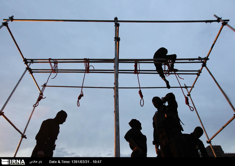 دو زندانی اهل سنت به‌طور مخفیانه در شیراز اعدام شدند