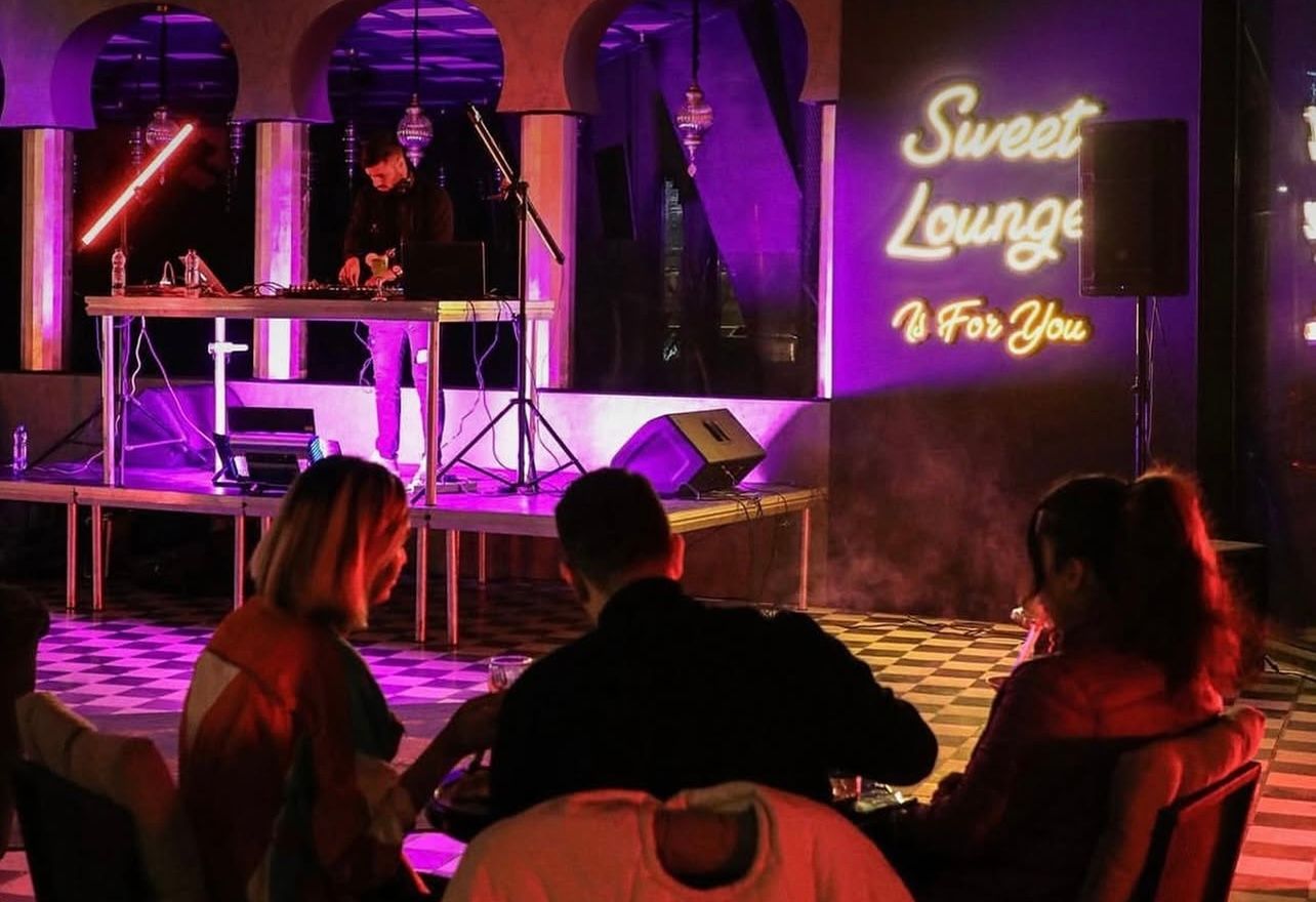 Two Tehran cafes shuttered over alleged alcohol, nudity and dancing