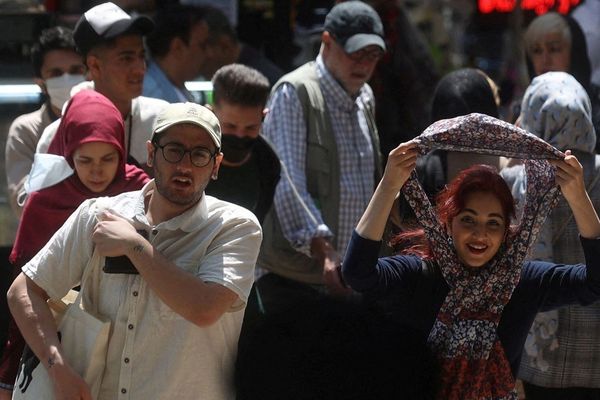 Tehran Police Urge Citizen Policing Amid Crime Spike, Hijab Crackdown