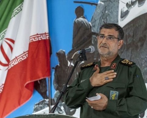 فرمانده نیروی دریایی سپاه: برای نقطهزنی موشکها از هوش مصنوعی استفاده میکنیم