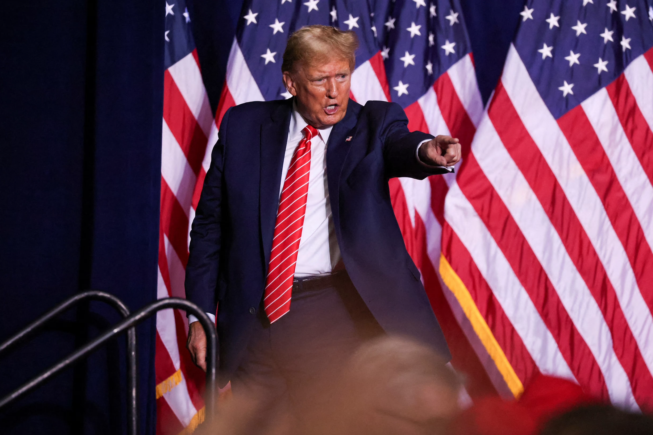 ترامپ: حوثی‌ها دیگر هرگز نمی‌توانند کشتی‌های ما را غرق کنند