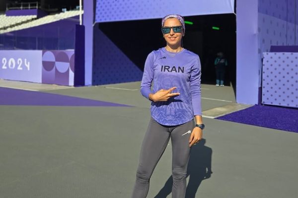 حمایت فرزانه فصیحی از اعتراضات سراسری؛ آیندهای بهتر با سرکوب مردم ساخته نمیشود