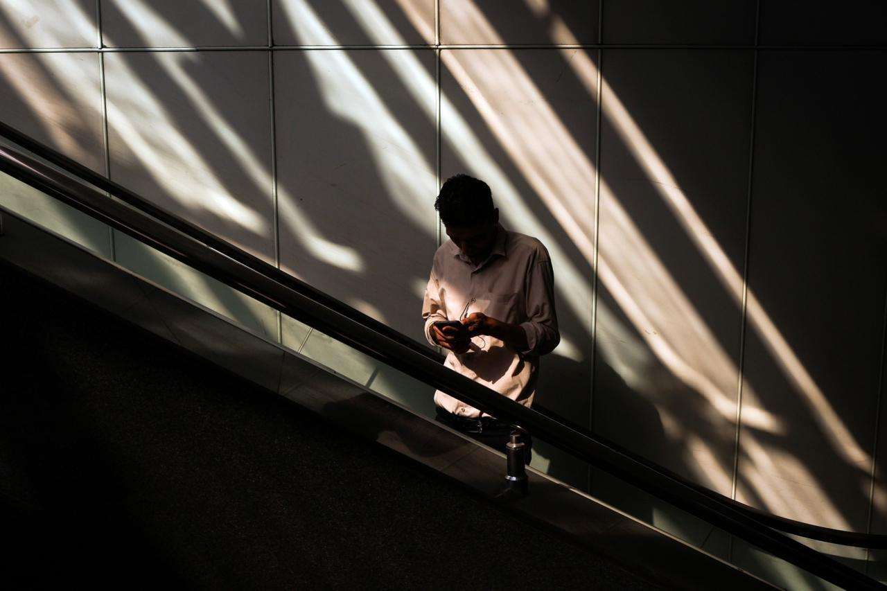 شهروندان: «اینترنت پرو» رانت حکومتی و خیانت به مردم است