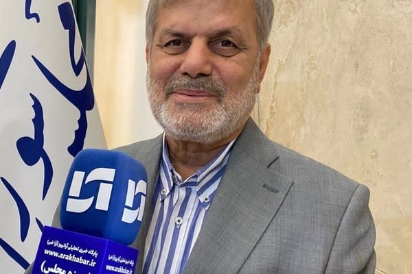 برلماني إيراني: دول "الترويكا" الأوروبية تعيش حالة من الوهم والتوحش والتبعية لأميركا