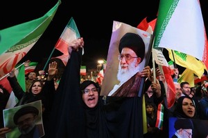 شکاف در حاکمیت و میان هواداران جمهوری اسلامی بر سر ادامه جنگ یا توافق