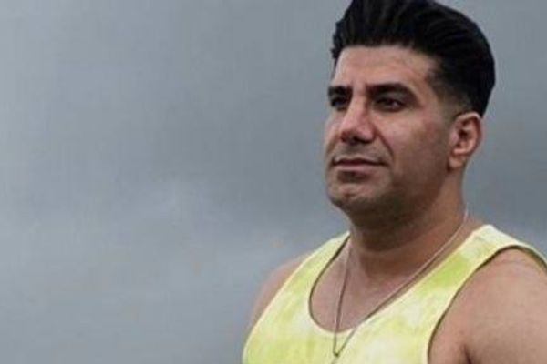 منصور شاهسواری، بدنساز، در الیگودرز بهدست جمهوری اسلامی به قتل رسید