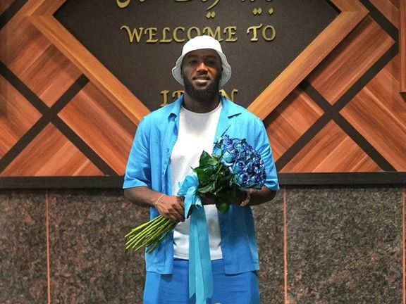 داکنز نازون، مهاجم جدید استقلال وارد تهران شد