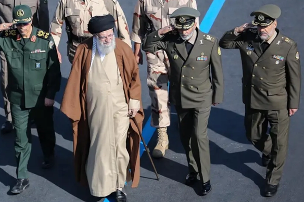 مقام سابق آمریکا: مقامهای امنیتی ردهمیانی ایران منتظر تصمیم دولت ترامپ هستند