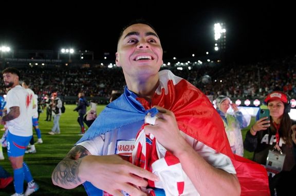 صعود به جام جهانی پس از ۱۶ سال، پاراگوئه را تعطیل کرد