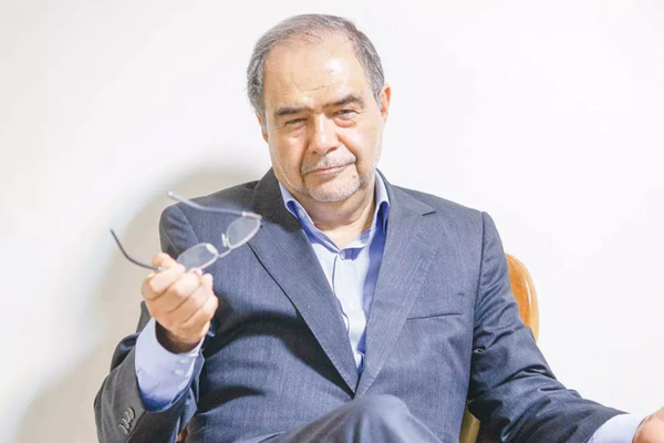 نائب وزير خارجية إيران السابق: نعيش "أصعب وضع اقتصادي" منذ ثورة 1979