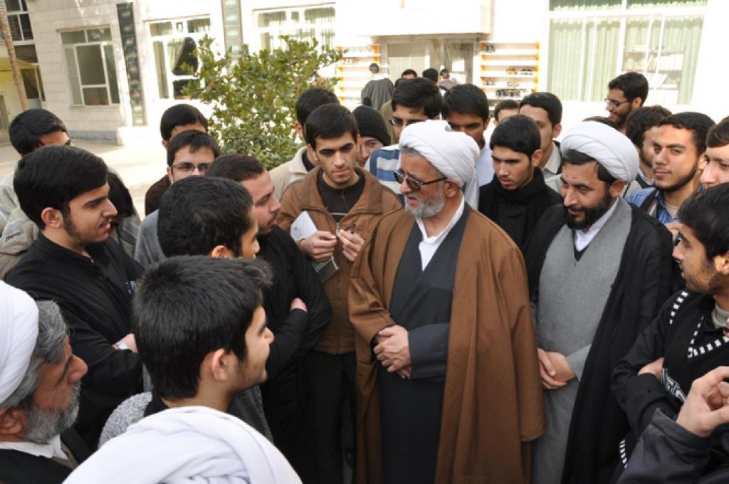 The Lives Of Iran's Shiite Clerics - Studying In A Seminary 